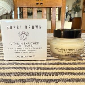 Bobbi Brown Vitamin Enriched Face Boss